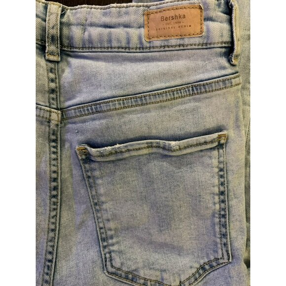 Bershka Denim Light Wash Distressed Ripped High-Rise Cropped  Jeans U.S. Size 6 - Picture 6 of 10
